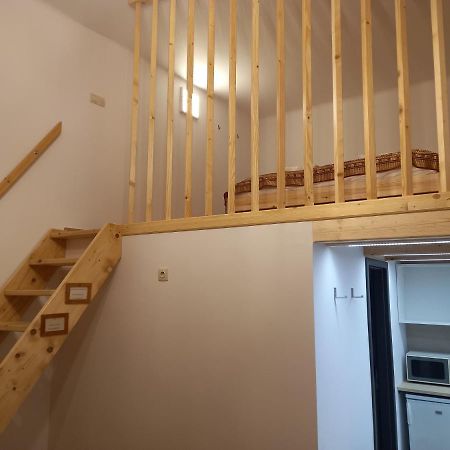 Budapest Apartman Buda Sziveben Luaran gambar